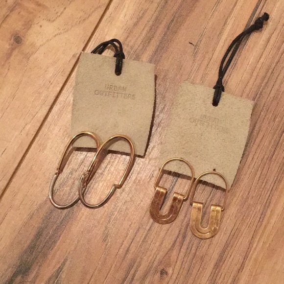 Bundle of 2 pair urban outfitter pierced earrings